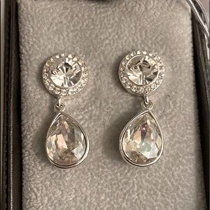 Beautiful Crystal Teardrop Pierced Earrings